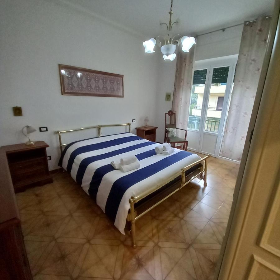 La Casa Di Walter Apartment Леванто Екстериор снимка